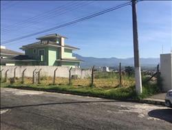 Terreno à Venda